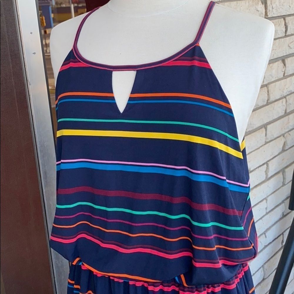 Keyhole Maxi Dress - Picture 2 of 5